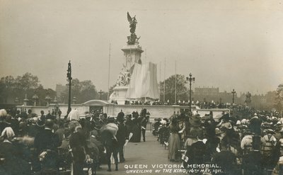 Queen Victoria Memorial, onthulling door de koning, 16 mei 1911 door English Photographer